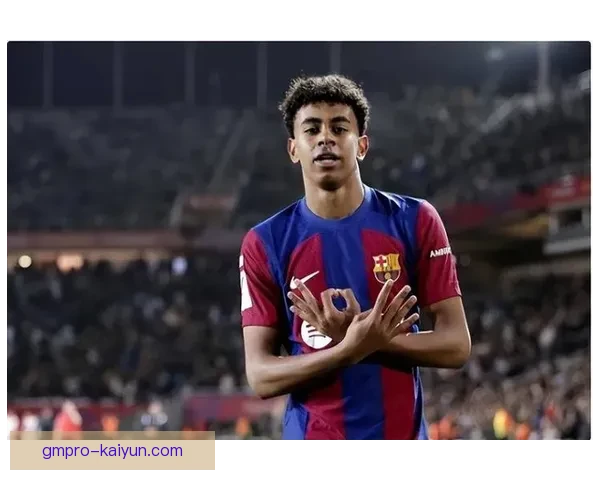 西班牙16岁足球天才亚马尔闪耀赛场，未来之星表现亮眼