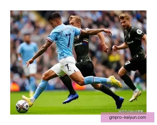 坎塞洛在尤文生涯中表现稳健，成为球队防线稳定的重要一环