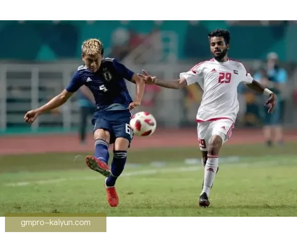 日本队获亚运会男足银牌，表现稳健备受关注